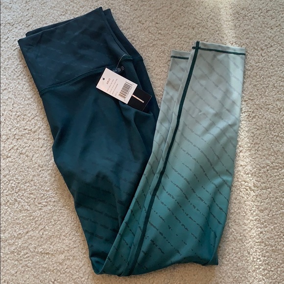 AR-33 green ombré legging - Picture 1 of 2